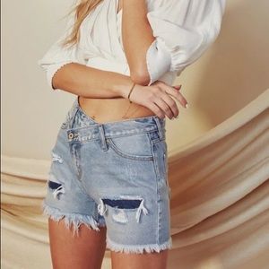 NWT Super Cute High Rise Crossover KanCan Denim Shorts